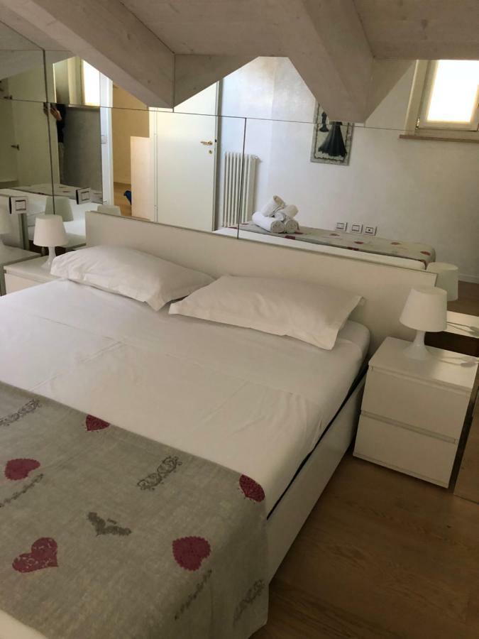 Appartamenti Agli Ulivi Peschiera del Garda Eksteriør billede